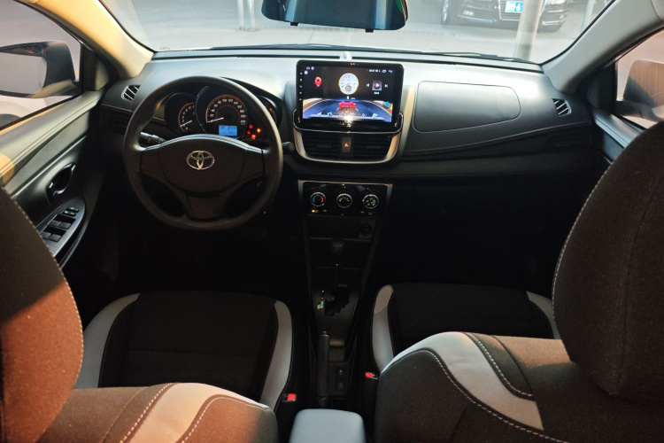 丰田 YARiS L 致炫 2021款 致炫X 1.5L CVT领先版中控内饰7002