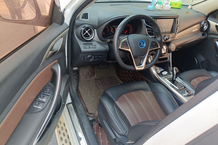 比亚迪 宋新能源 2017款 宋DM 1.5TID 全时四驱豪华型中控内饰7003