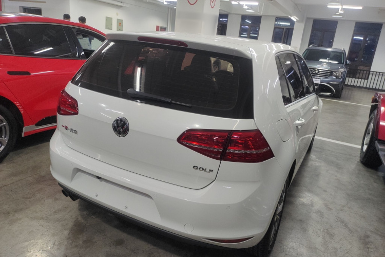 大众 高尔夫 2015款 1.4TSI 自动豪华型车身外观7