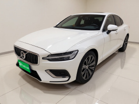沃尔沃S60 2022款 B4 智远豪华版