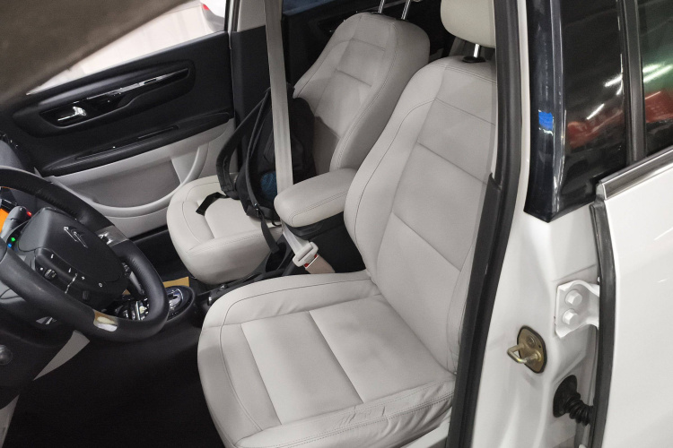 雪铁龙 世嘉 2013款 三厢 1.6L 自动品享型局部细节19