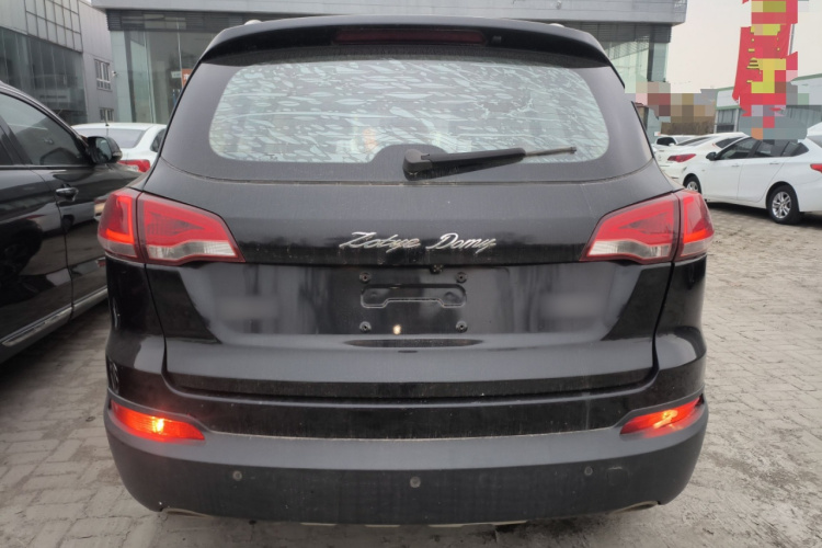 众泰 大迈X5 2017款 白金版 1.5T 手动豪华型车身外观6