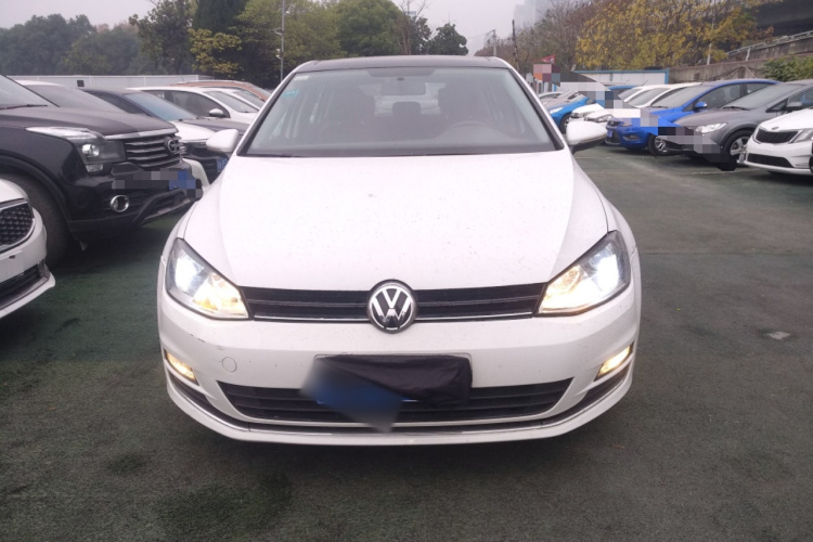 大众 高尔夫 2014款 1.4TSI 手动舒适型车身外观2