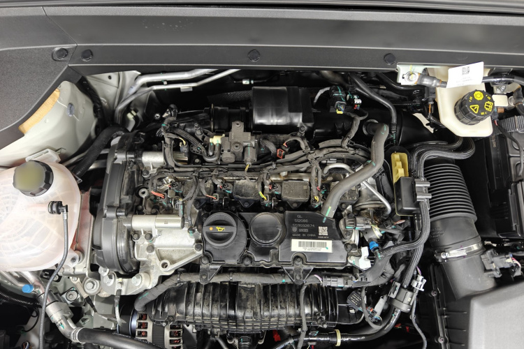 吉利汽车 星越L 2025款 东方曜 2.0TD 自动四驱望月版局部细节9003