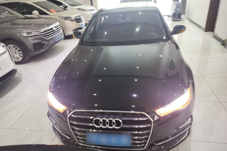 奥迪A6L 2018款 30周年年型 35 TFSI 时尚型车身外观2