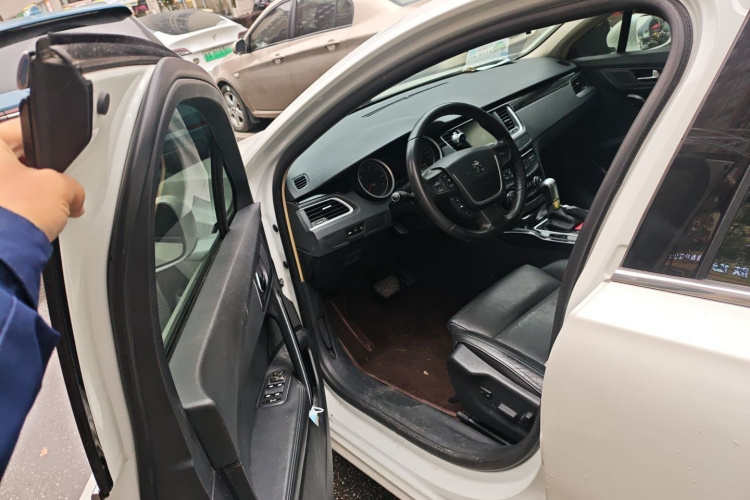 标致508 2013款 2.0L 两周年纪念 自动智享版中控内饰7003