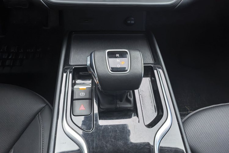 红旗E-QM5 2023款 改款 基础出行版局部细节18