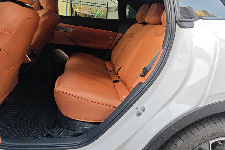 乐道L60 2025款 85kWh 后驱版中控内饰21