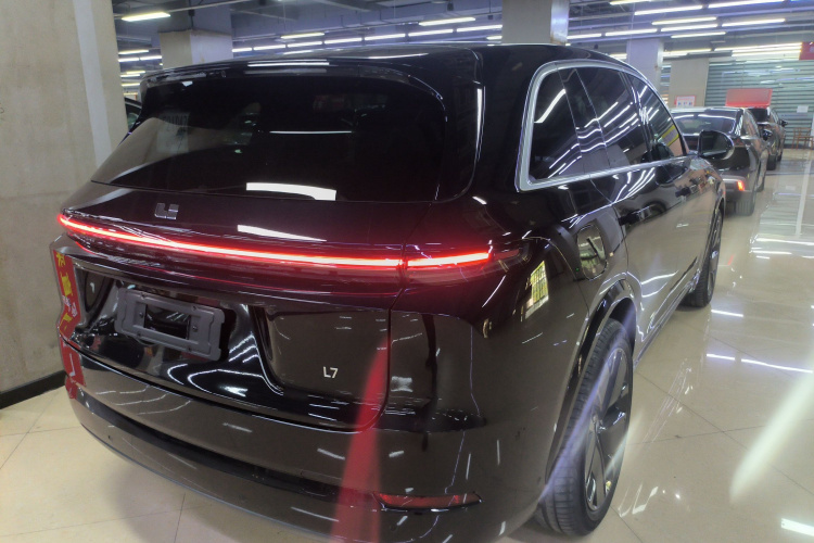 理想汽车 理想L7 2025款 Ultra 智能焕新版车身外观6005