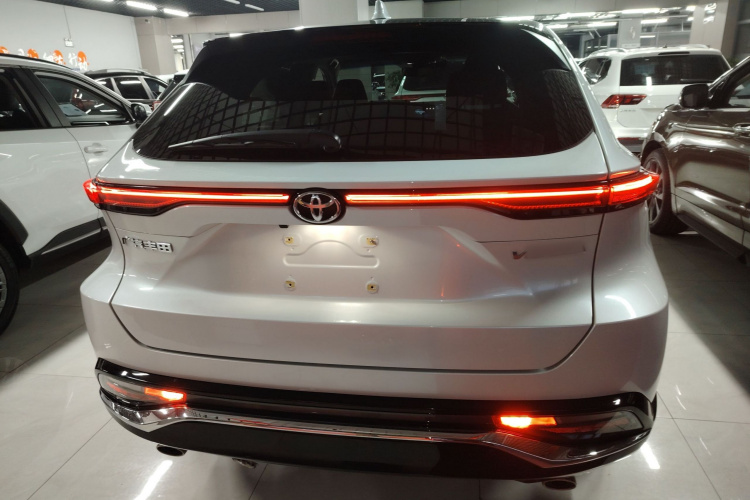 丰田 威飒 2023款 2.0L CVT两驱豪华版车身外观6004