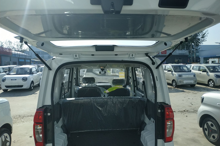 五菱汽车 五菱之光新能源 2025款 305km 进取型局部细节23