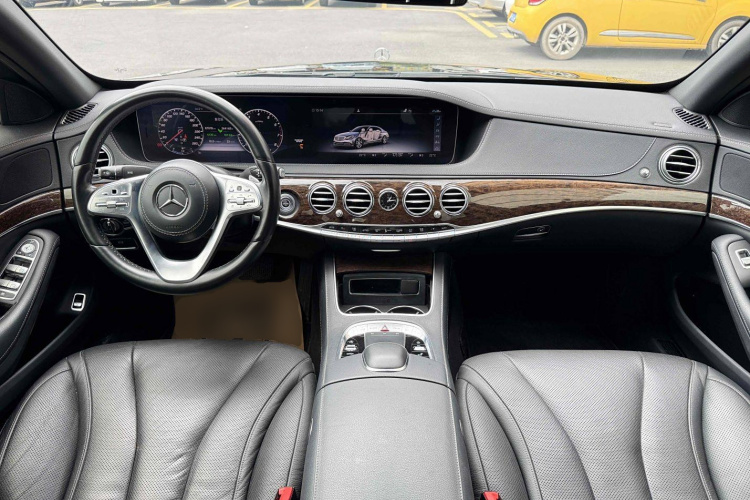 奔驰S级 2019款 S 320 L中控内饰12