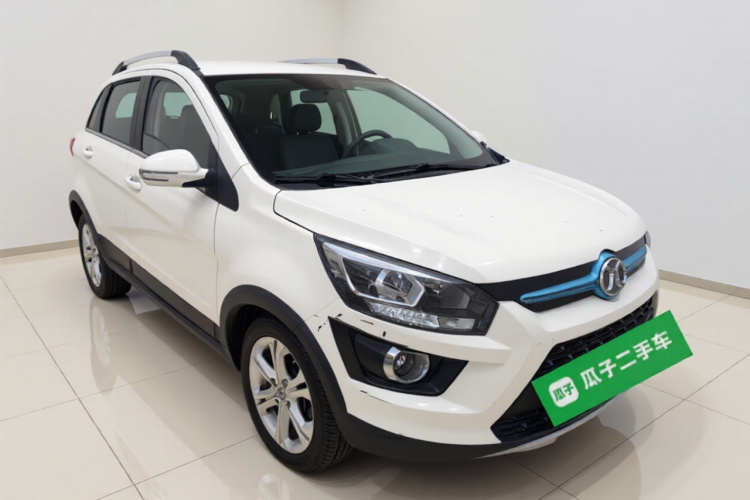 北汽新能源EX 2018款 EX360 新尚版车身外观3