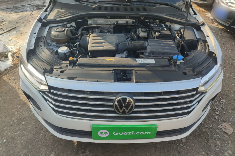 大众 朗逸 2023款 改款 1.5L 自动得逸版机舱底盘24