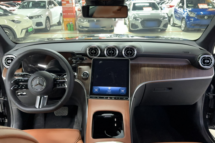 奔驰GLC 2024款 GLC 300 L 4MATIC 动感型 5座中控内饰7003