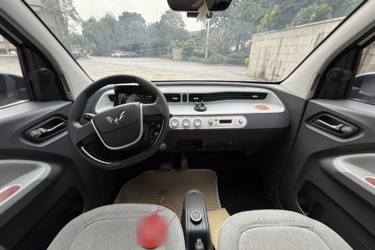 五菱汽车 宏光MINIEV 2021款 马卡龙臻享款 磷酸铁锂中控内饰7004