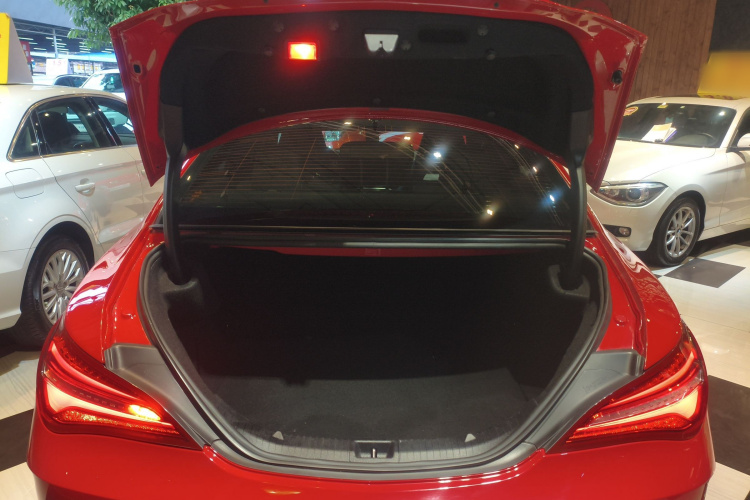 奔驰CLA 2019款 CLA 200 时尚型机舱底盘23