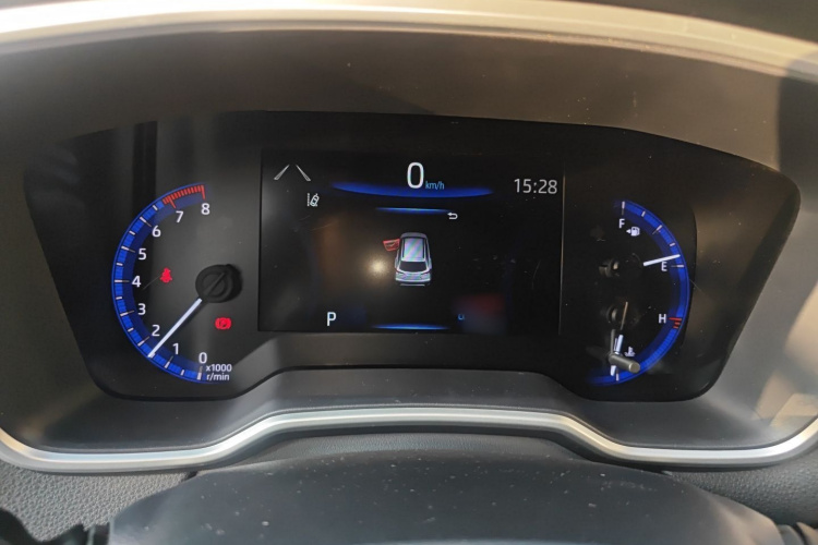 丰田 卡罗拉锐放 2022款 2.0L 旗舰版局部细节14