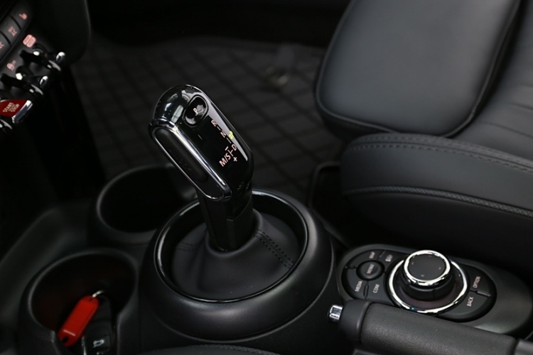 MINI 2023款 改款 2.0T COOPER S 艺术家局部细节18