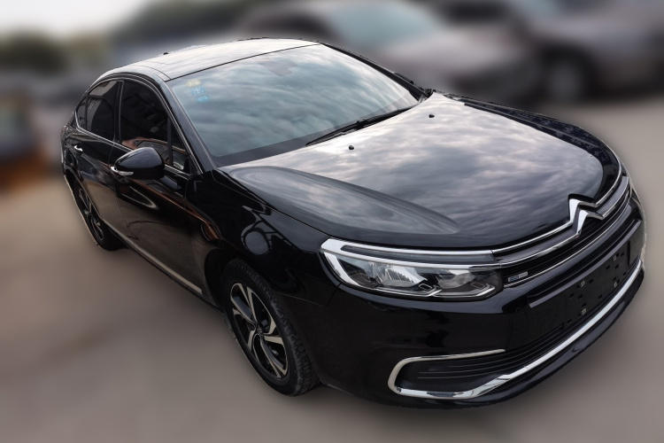 雪铁龙C5 2017款 350THP 自动豪华型车身外观3