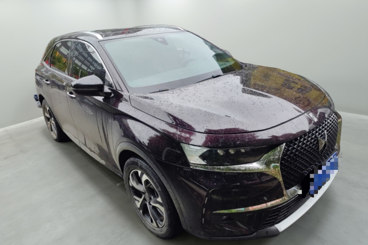 DS 7 2020款 35THP 蒙马特版车身外观3