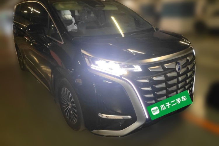 腾势D9 2022款 DM-i 970 四驱旗舰型车身外观6002