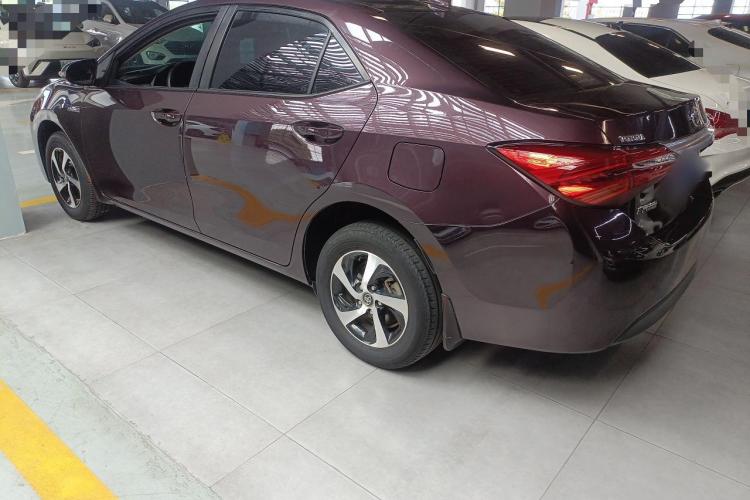 丰田 雷凌 2017款 改款双擎 1.8H GS E-CVT精英天窗版 国V车身外观6005