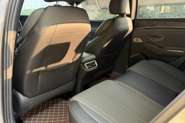 比亚迪 秦L 2024款 DM-i 80KM超越型车身外观6005