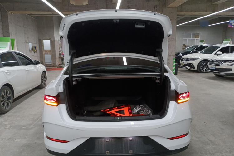 比亚迪 秦PLUS 2025款 EV 智驾版 510KM领先型局部细节23