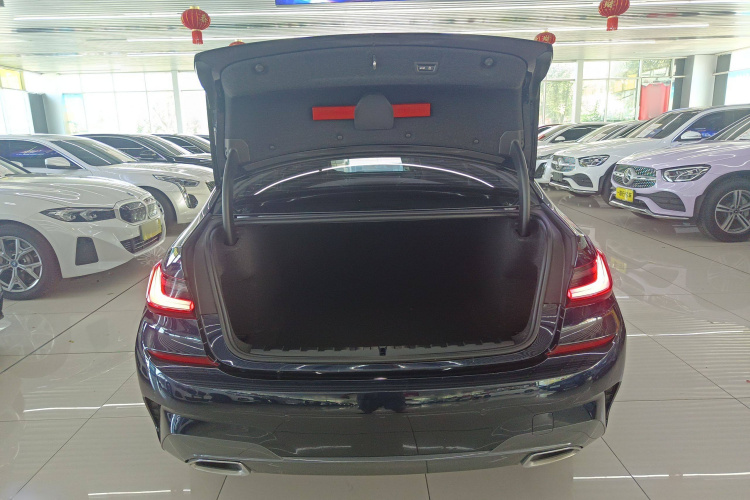 宝马3系 2022款 325Li M运动套装中控内饰23