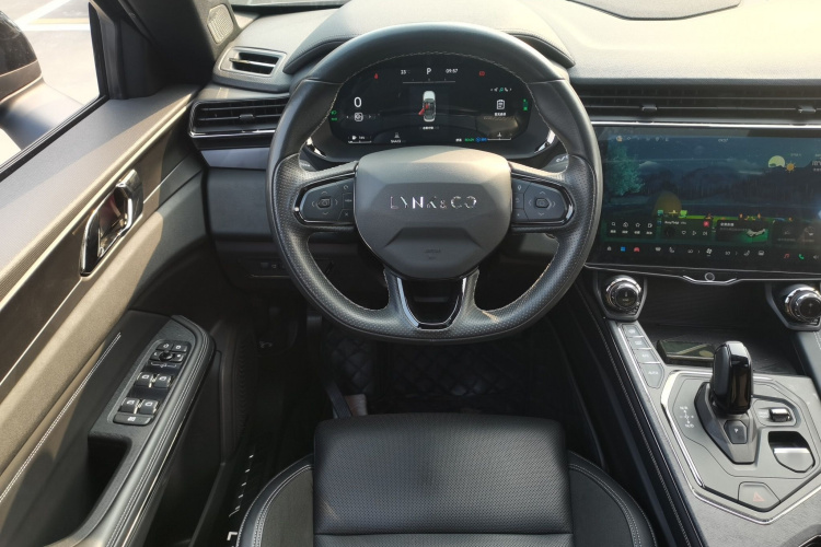 领克01 2023款 1.5TD EM-F PM中控内饰13