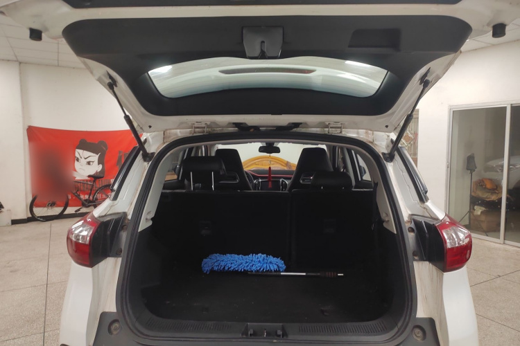 猎豹汽车 猎豹CS9 2017款 1.5L 手动精英型机舱底盘23