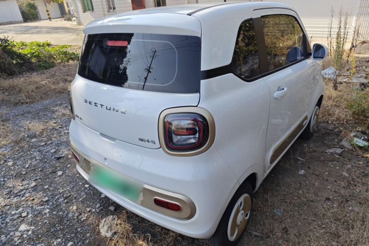 奔腾小马 2025款 222km 闪电马车身外观7