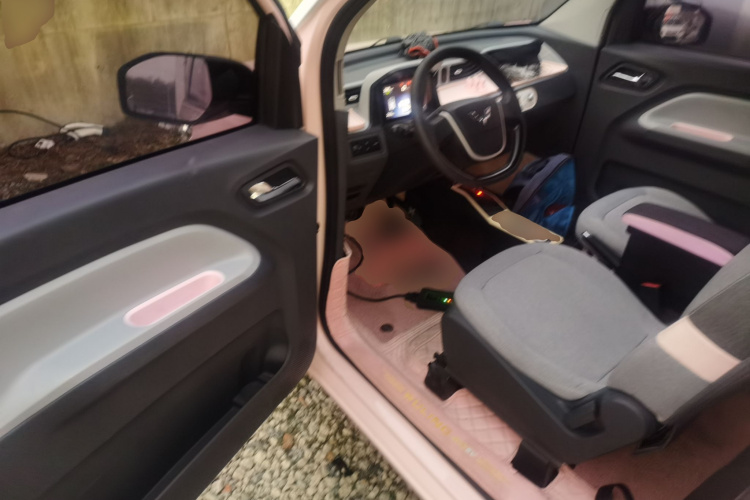 五菱汽车 宏光MINIEV 2021款 马卡龙臻享款 磷酸铁锂中控内饰7003