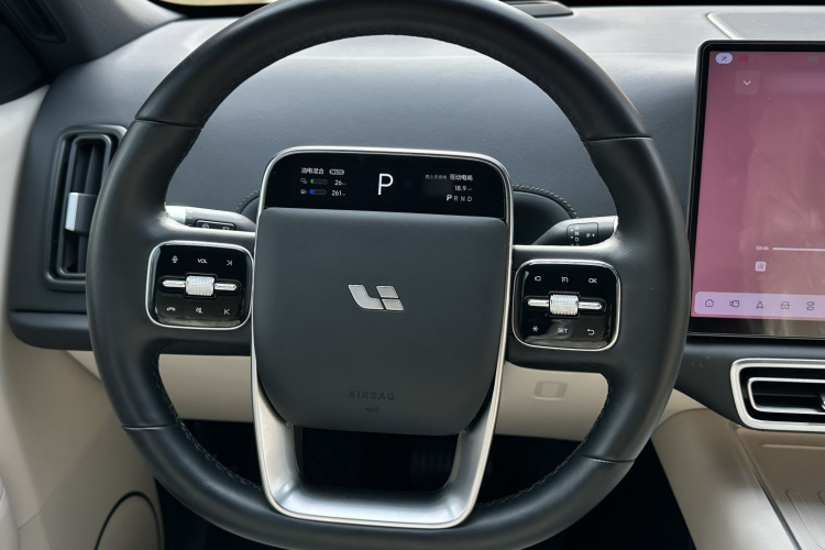 理想汽车 理想L6 2024款 Pro中控内饰7002