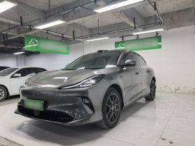 智己汽车 智己LS6 2025款 灵蜥智驾版