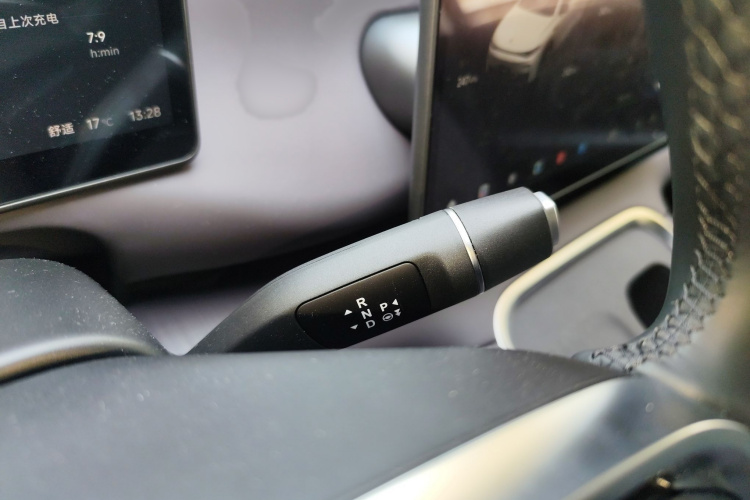 零跑汽车 零跑C16 2026款 纯电 630激光雷达智尊版 6座局部细节18