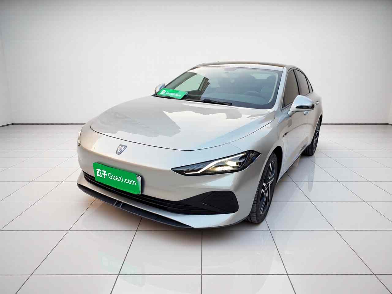 荣威D7 2023款 DMH 125km 超越版(1)