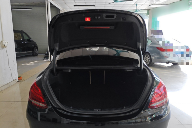 奔驰C级 2015款 C 200 L 运动型局部细节23