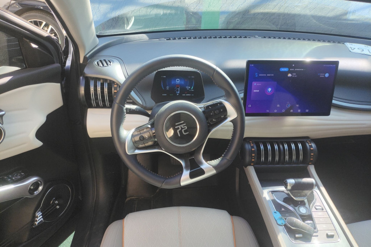 比亚迪 元PLUS 2023款 冠军版 430KM 超越型中控内饰13