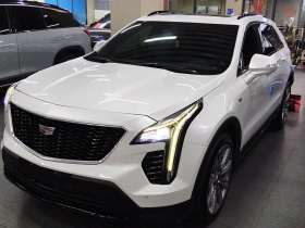 凯迪拉克XT4 2020款 改款 28T 四驱铂金运动版