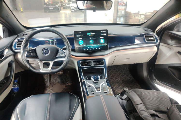 比亚迪 秦PLUS 2021款 EV 500KM 尊贵型中控内饰12