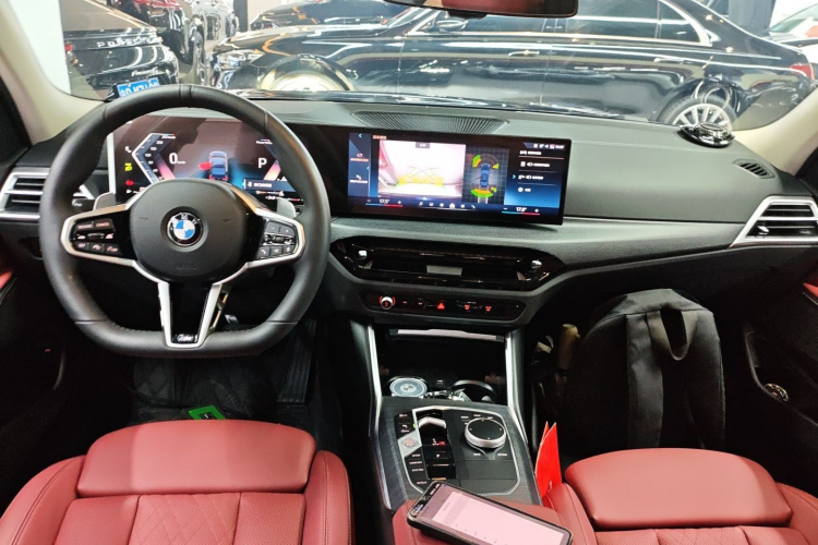 宝马3系 2025款 325Li M运动套装中控内饰12