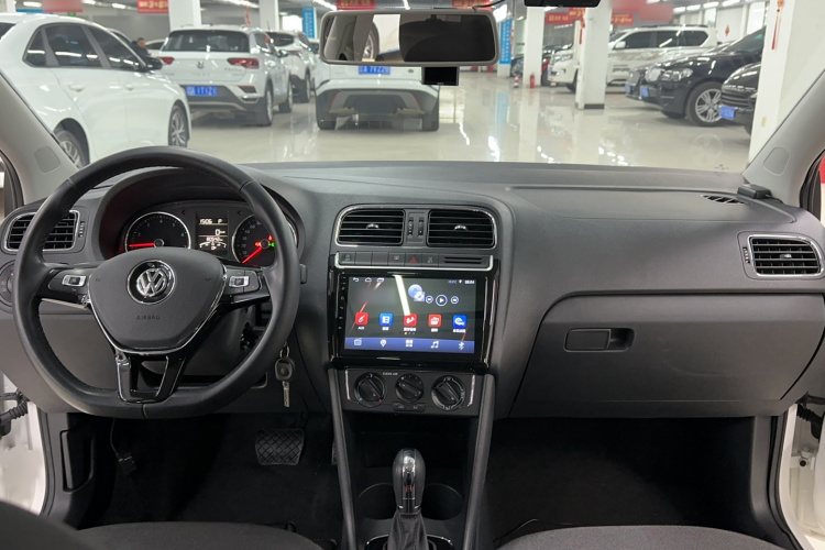大众 Polo 2018款 1.5L 自动安享型中控内饰7002
