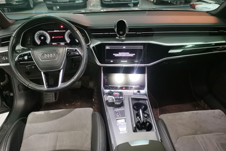 奥迪A6L 2023款 40 TFSI 豪华动感型中控内饰7002