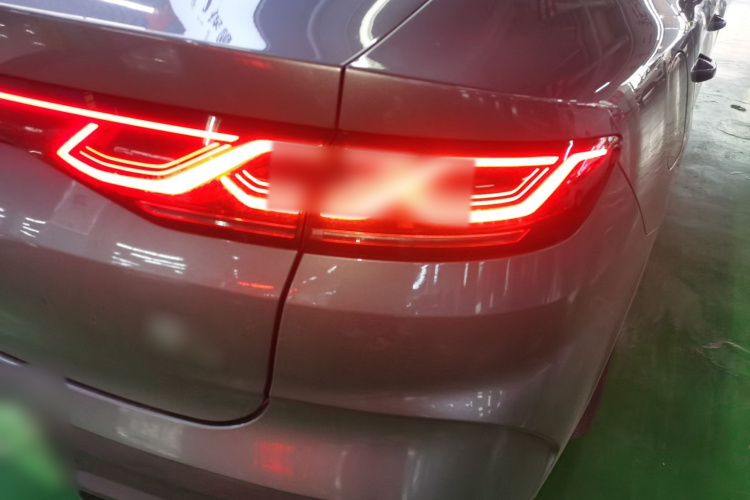 比亚迪 秦L 2024款 DM-i 80KM超越型车身外观6001