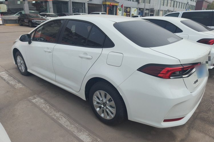 丰田 卡罗拉 2023款 1.2T 先锋版车身外观4