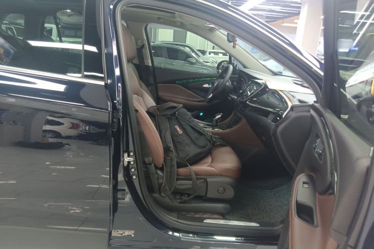 别克 昂科威 2021款 532T 两驱精英型局部细节41