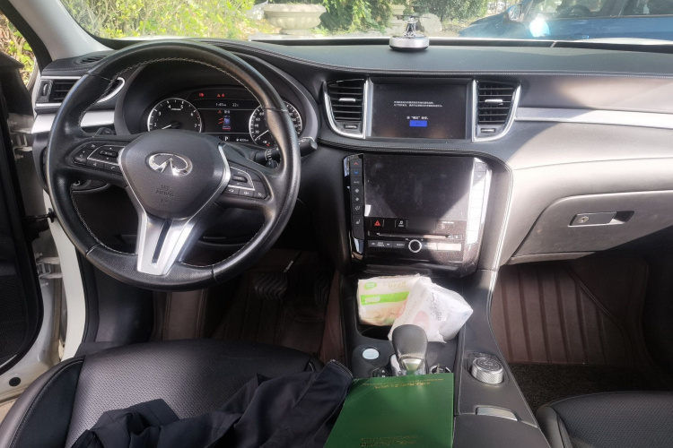 英菲尼迪QX50 2018款 2.0T 四驱菁英版中控内饰7002