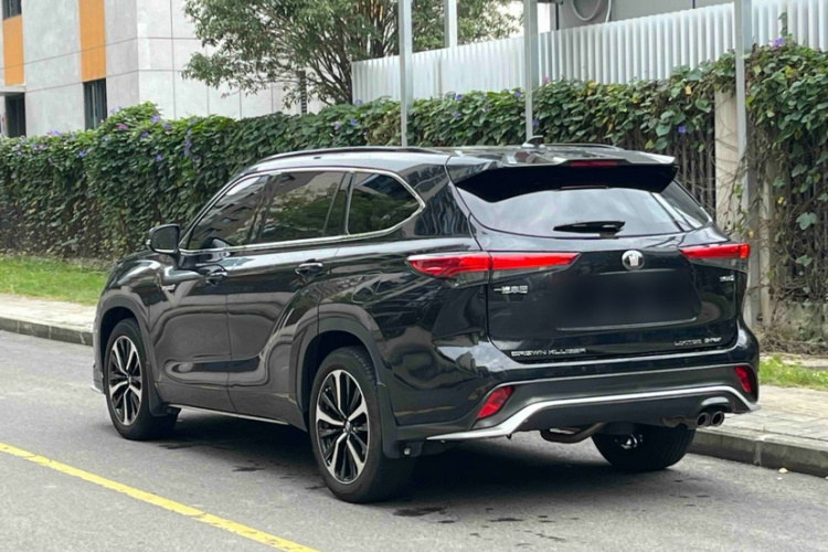 丰田 皇冠陆放 2022款 2.5L HEV四驱旗舰版车身外观6003